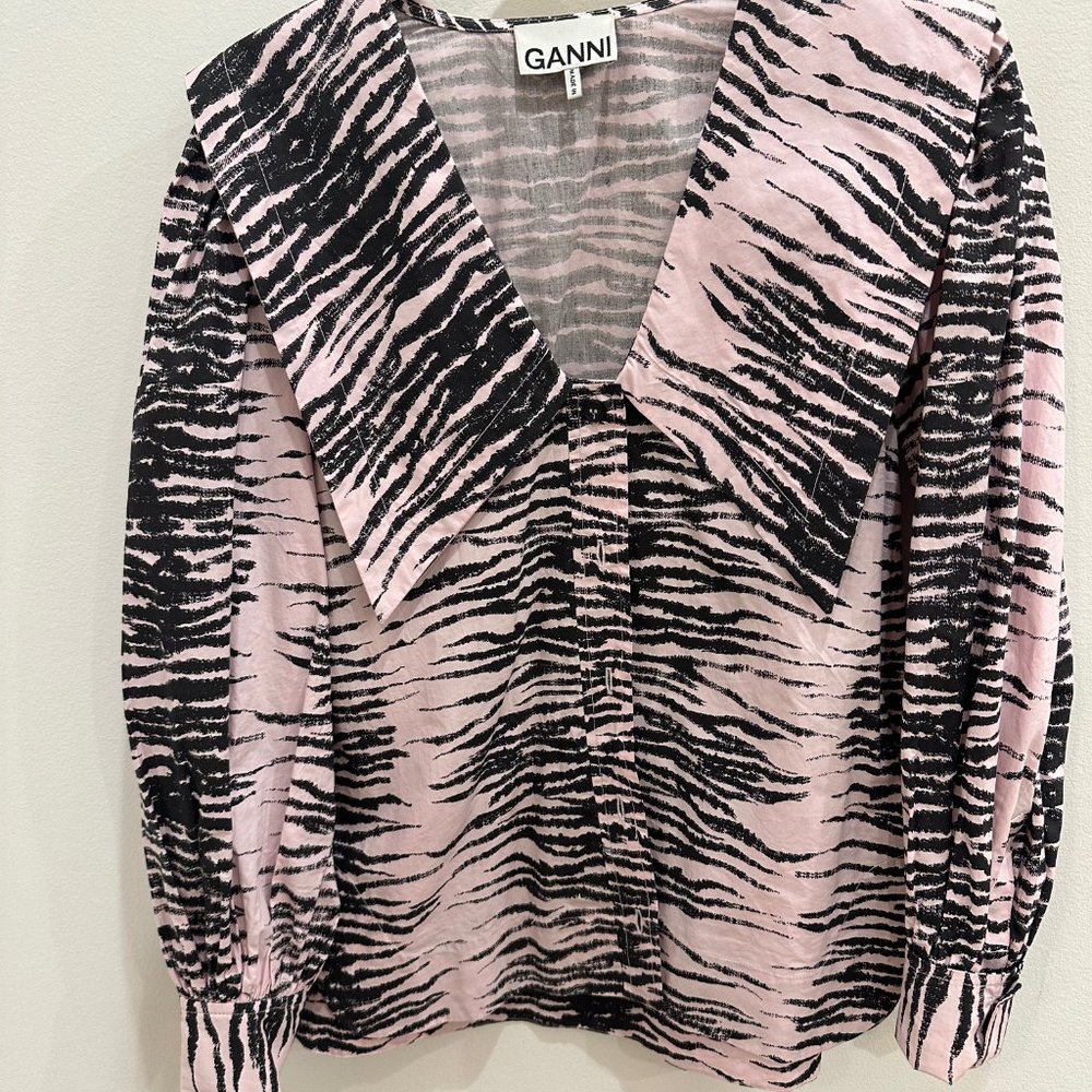 Ganni stripe print V-neck shirt